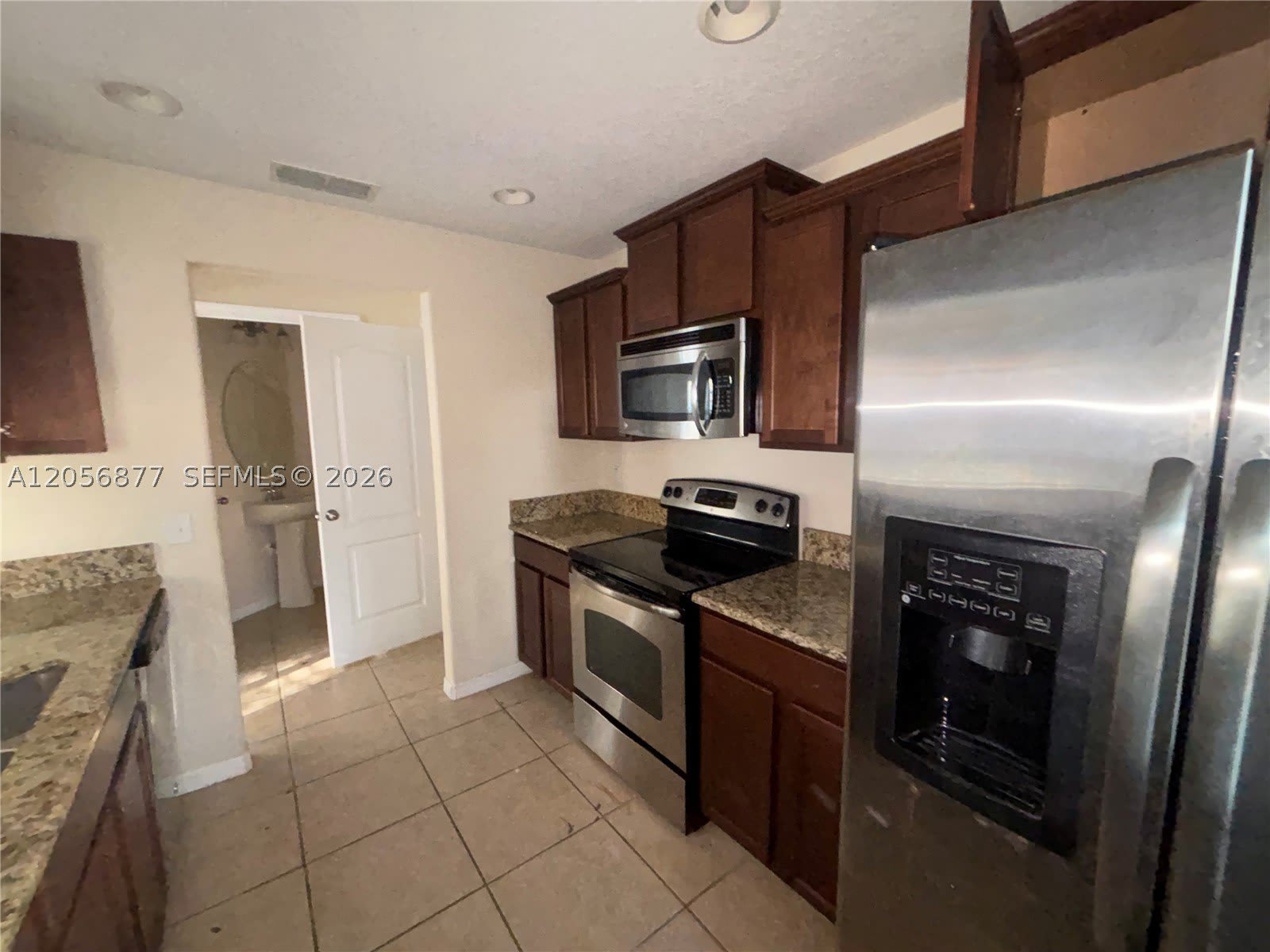 360 Carina Cir – photo 4
