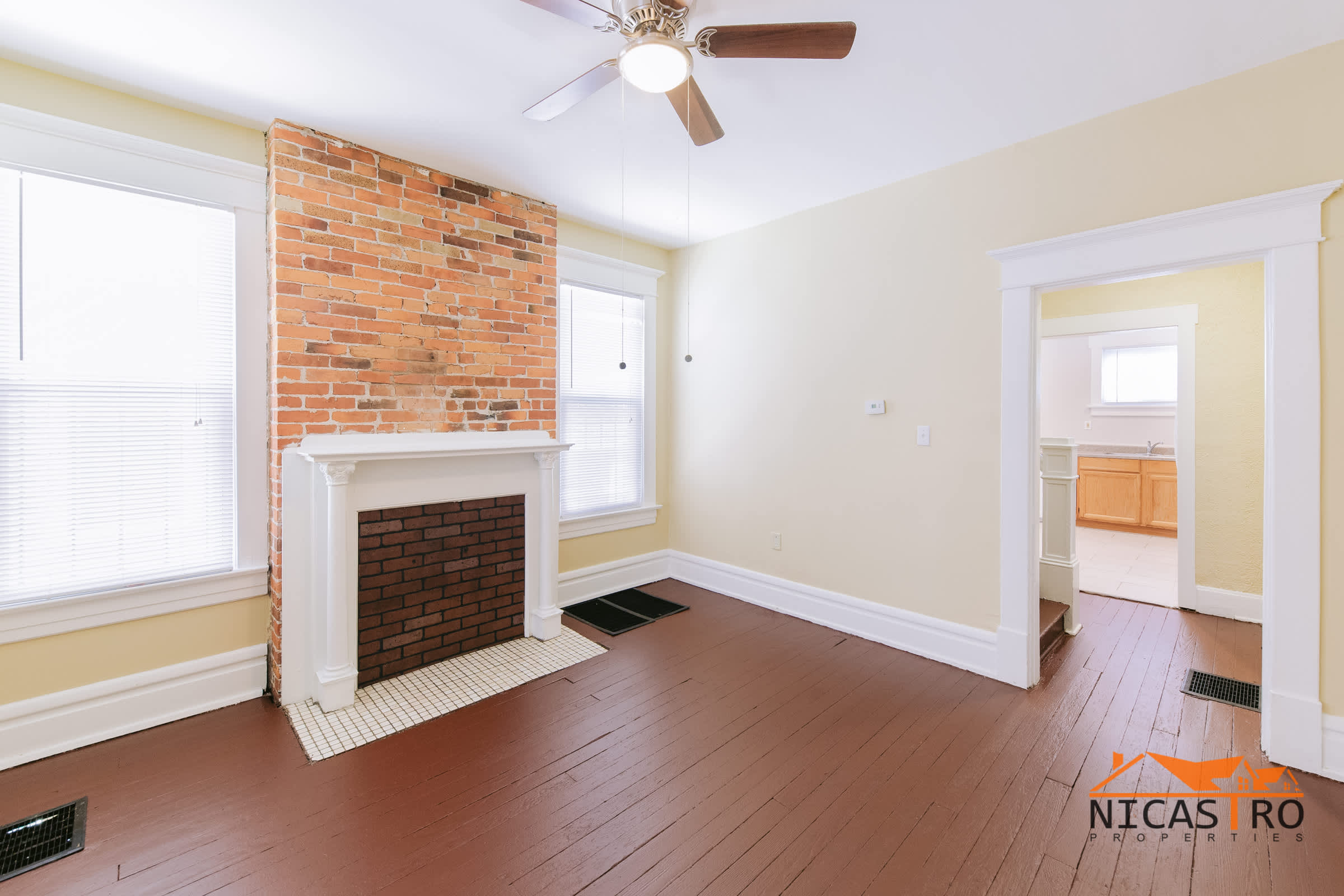 172 E 11th Avenue – photo 4