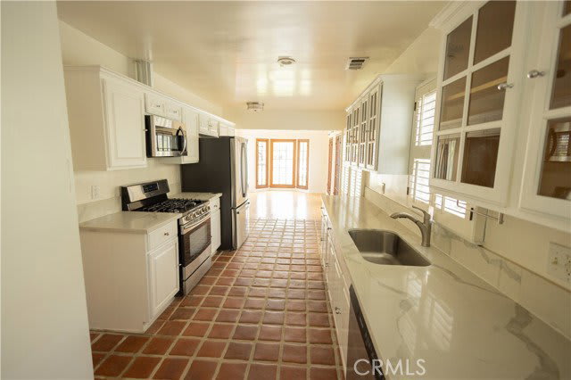 446 South La Peer Drive – photo 2