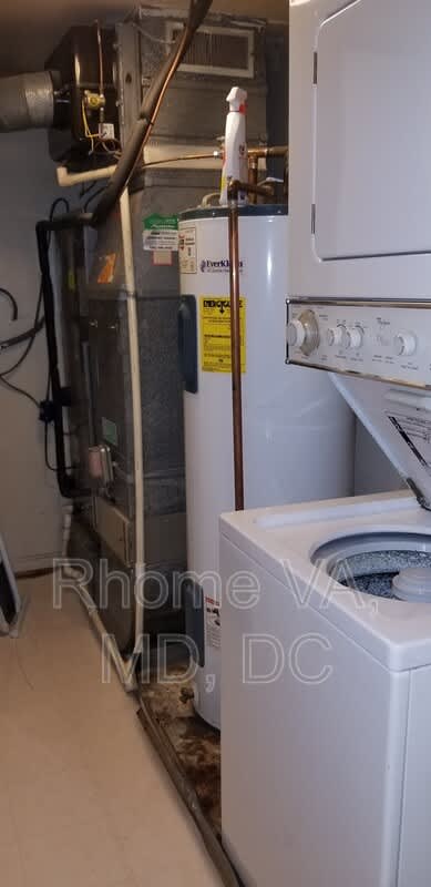 3749 Kanawha St NW – photo 4