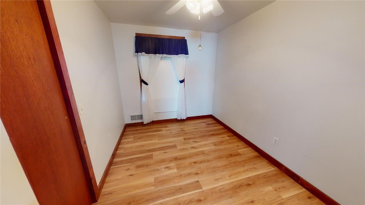 357 Lowden Point Road – photo 2