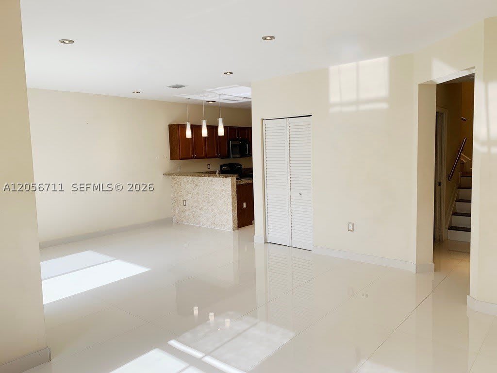 8800 NW 97th Ave – photo 5