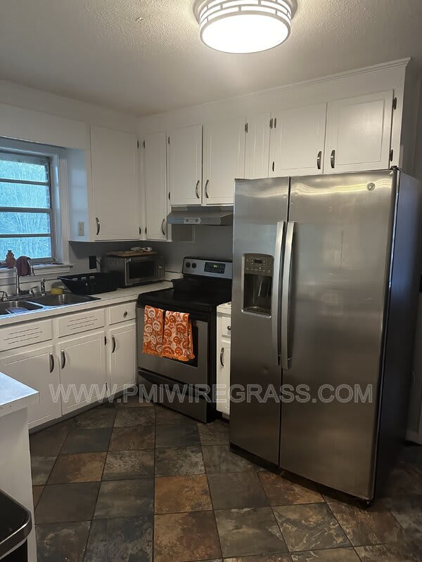 203 Meadowbrook Drive – photo 2