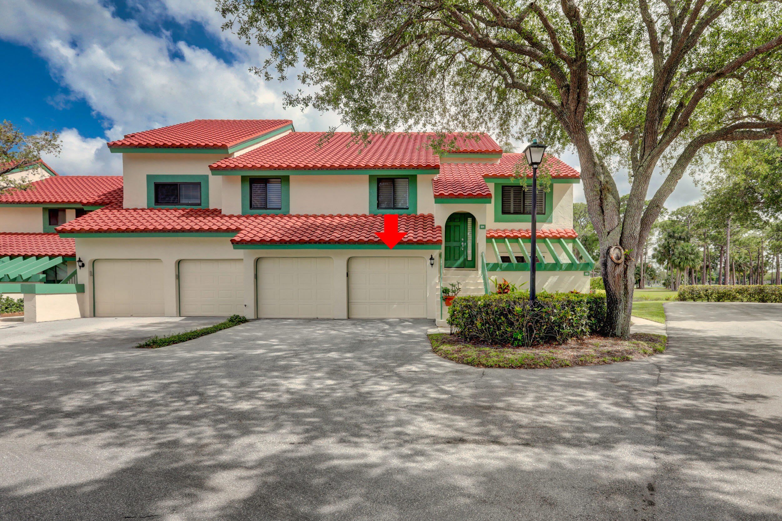 6 Lexington Lane E – photo 4