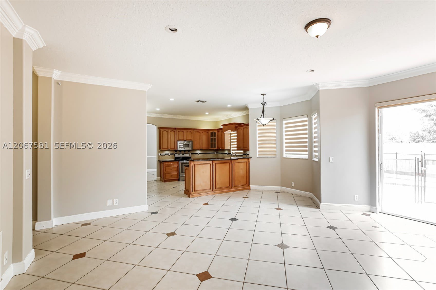 16324 SW 15th St – photo 4