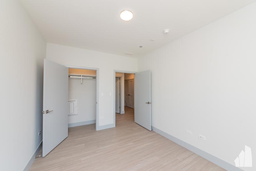 6400 North Wayne Avenue – photo 3