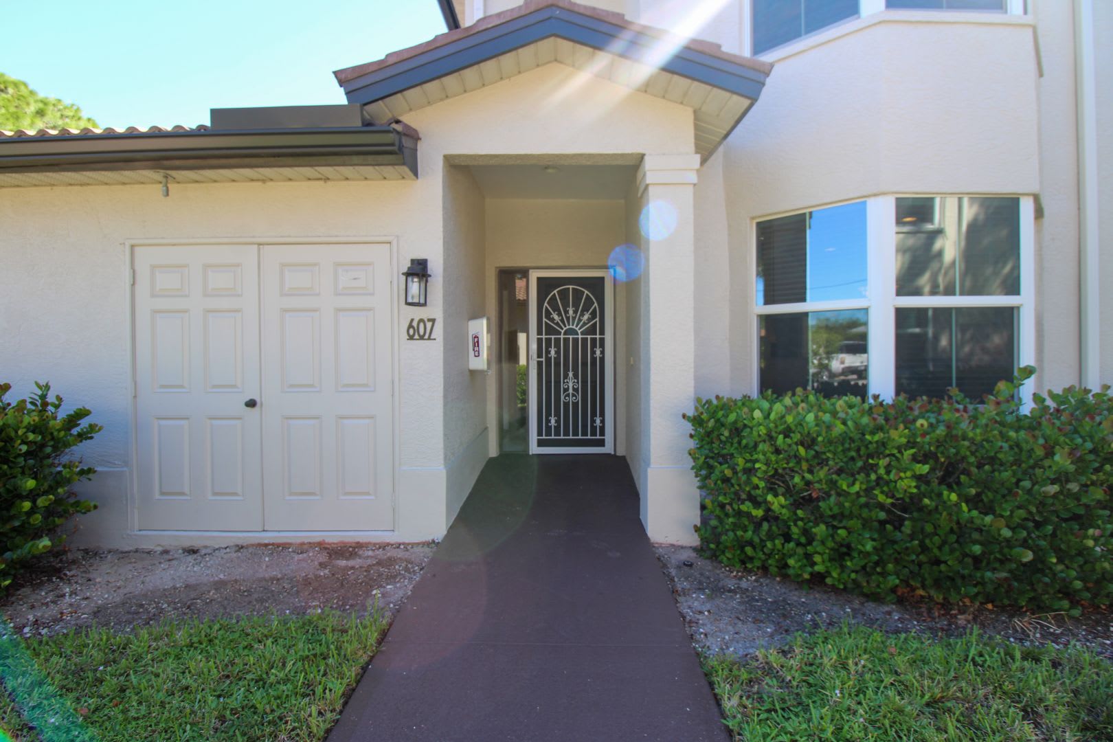 ***FURNISHED SEASONAL RENTAL***DIAMOND LAKE***2+DEN***AVAILABLE*** – photo 2