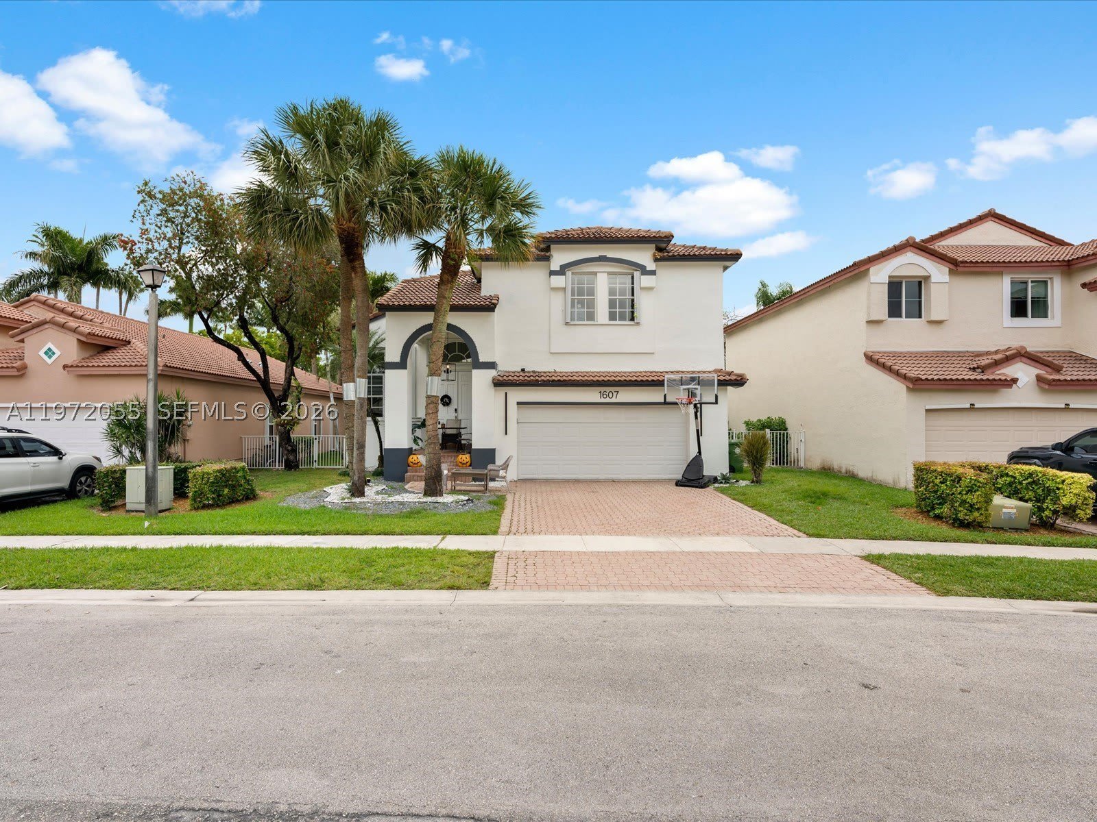 1607 SW 157th Ave – photo 2