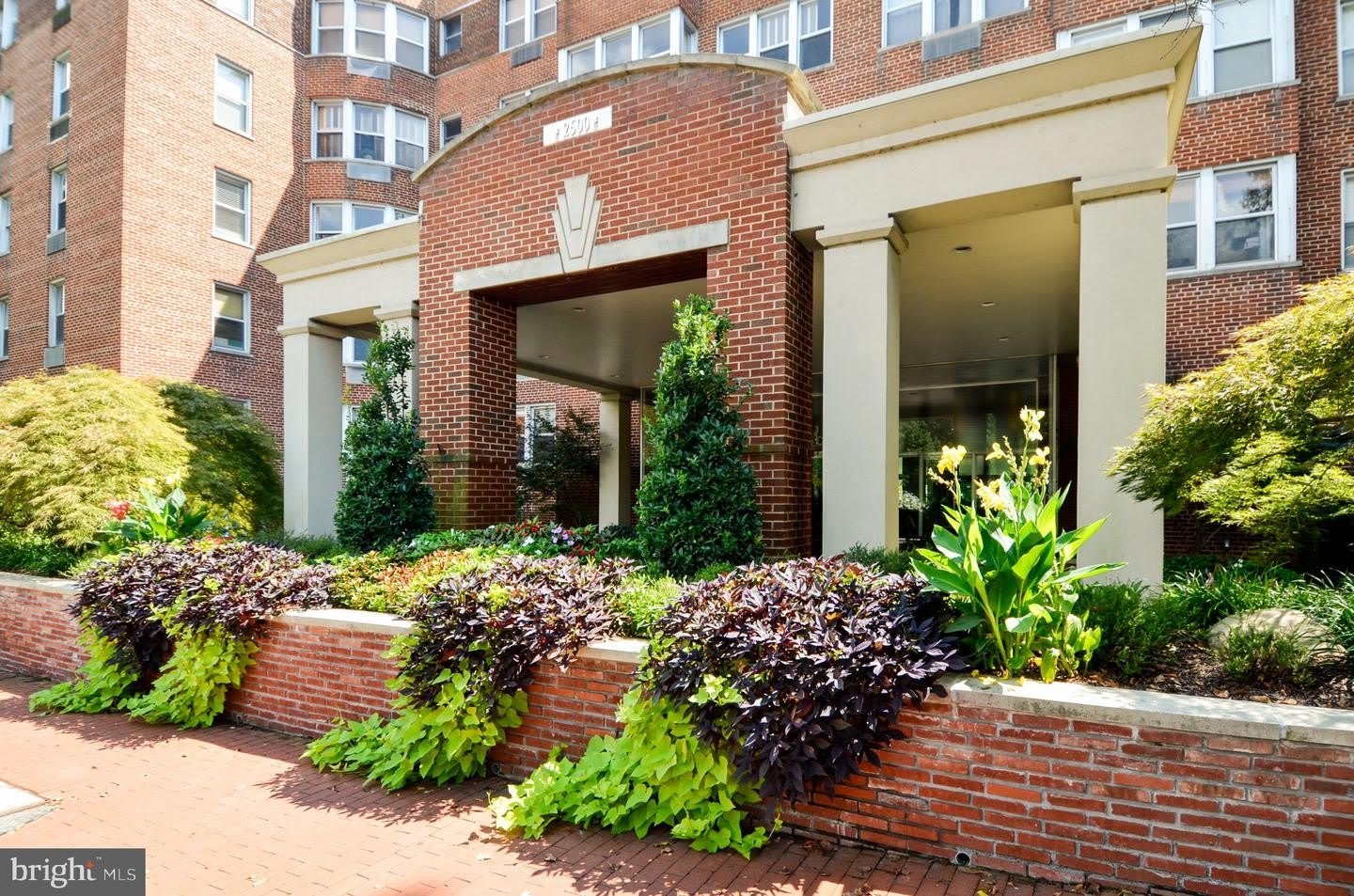 2500 Q ST NW #529 – photo 3