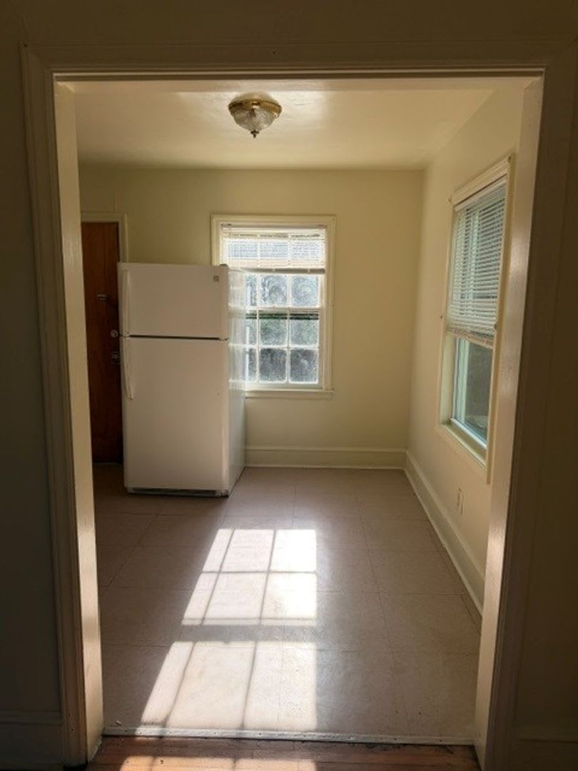 2 Bedroom 1 Bathroom House – photo 3