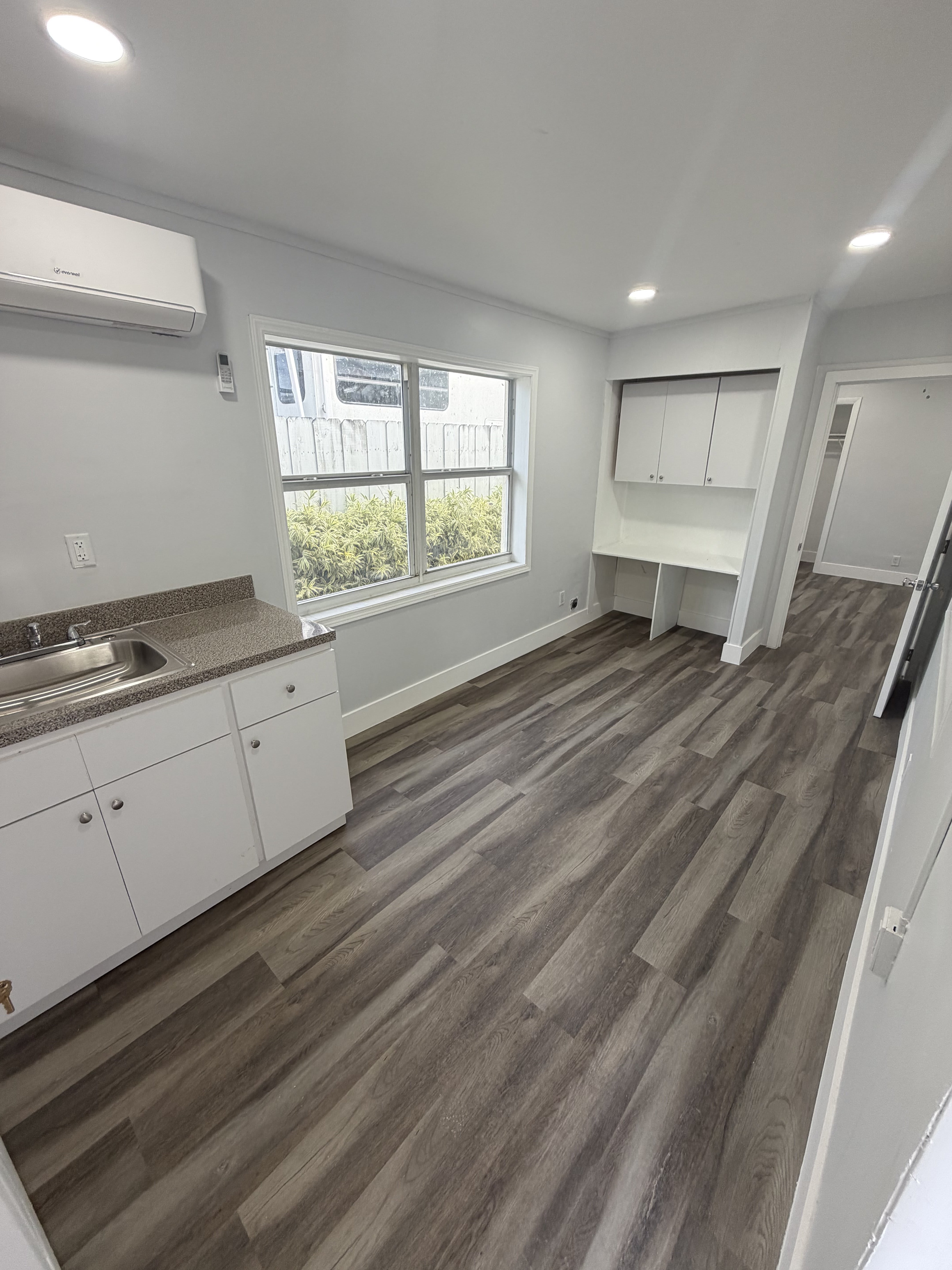 531 Northeast 58th Street – photo 1