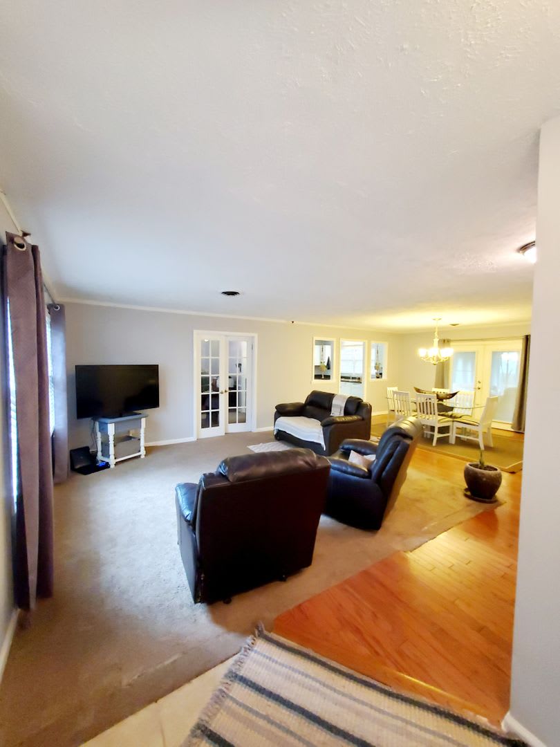 Desireable Home in Surfside Beach just blocks from the ocean – photo 5
