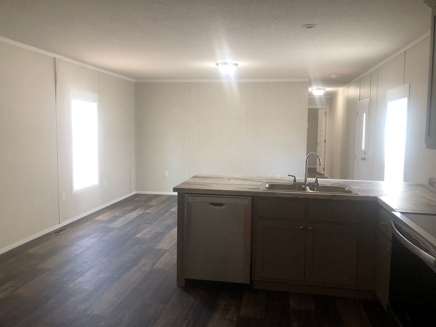 Luxury -3 Bedroom / 2 Bath Mobile Home – photo 4