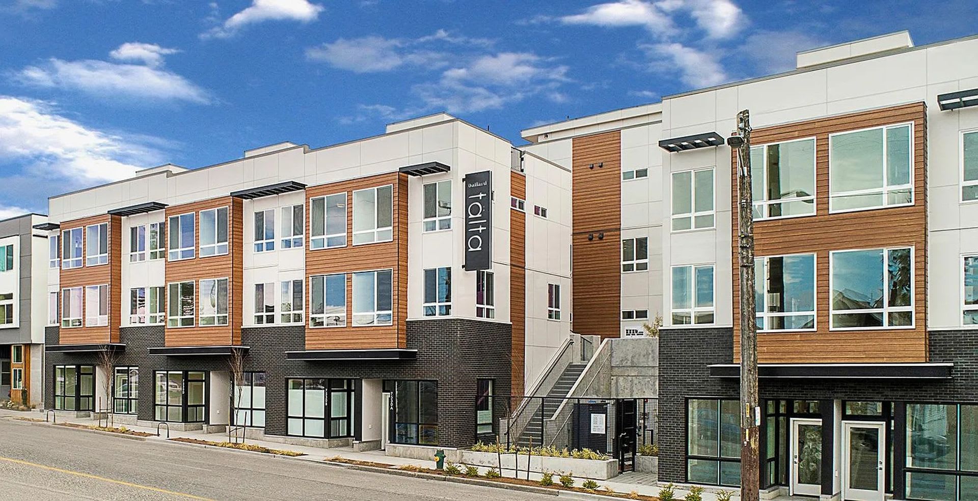 Ballard Townhouse 2bd/2ba, AC, Garage Parking – photo 1