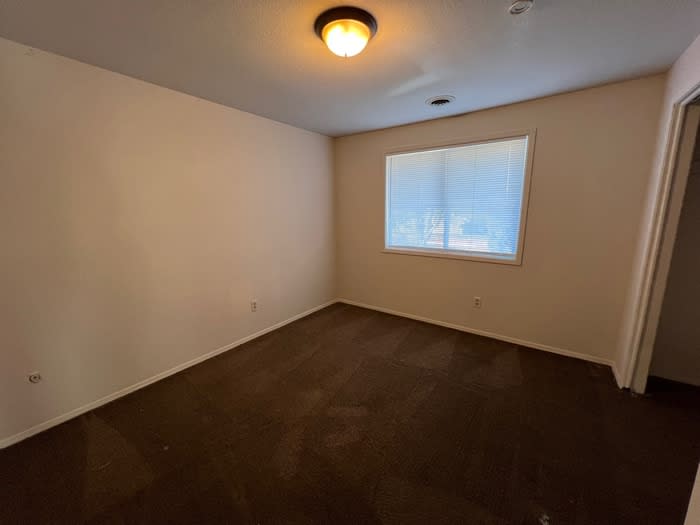 1898 North Allumbaugh Street – photo 5