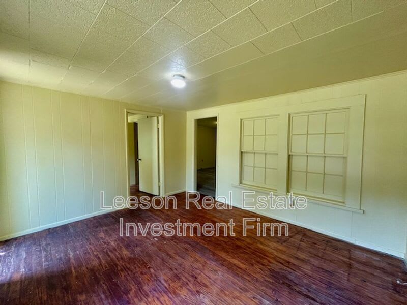 2520 Merwin St. – photo 3