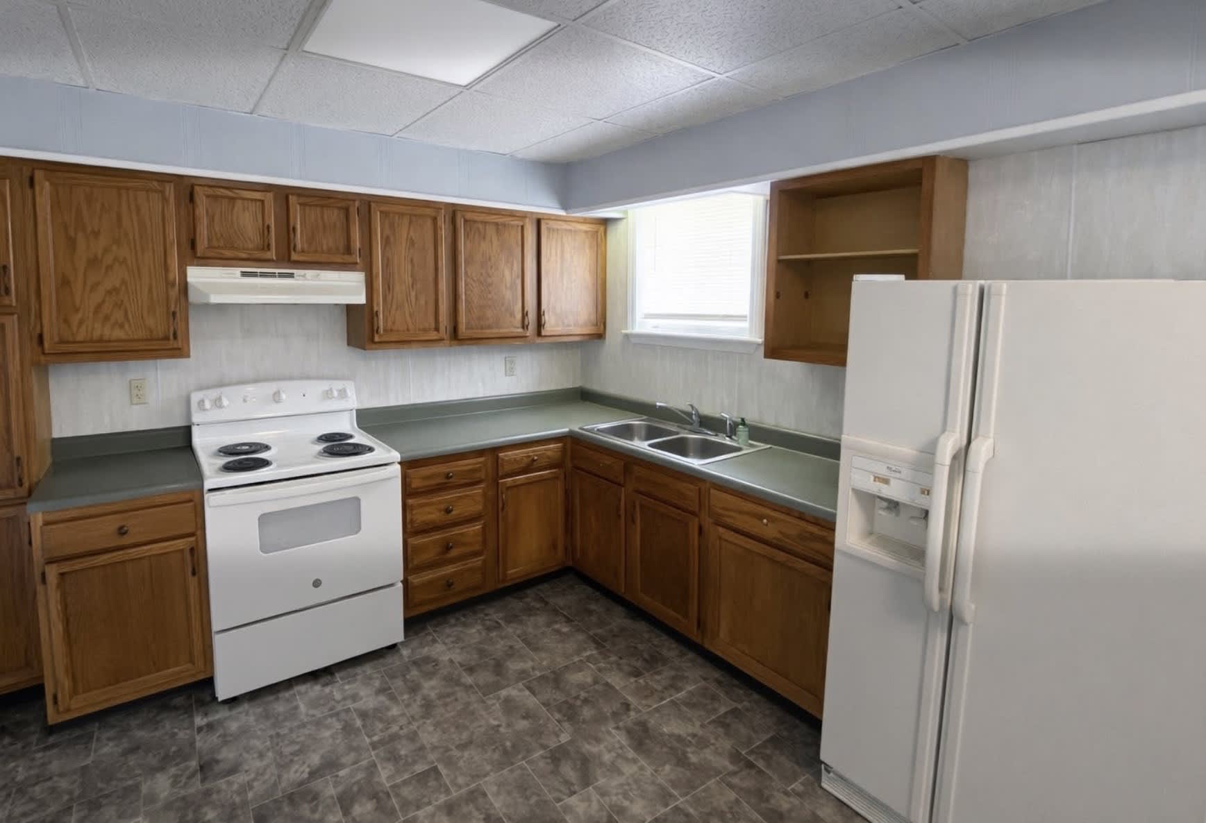 606 Dickenson St – photo 3