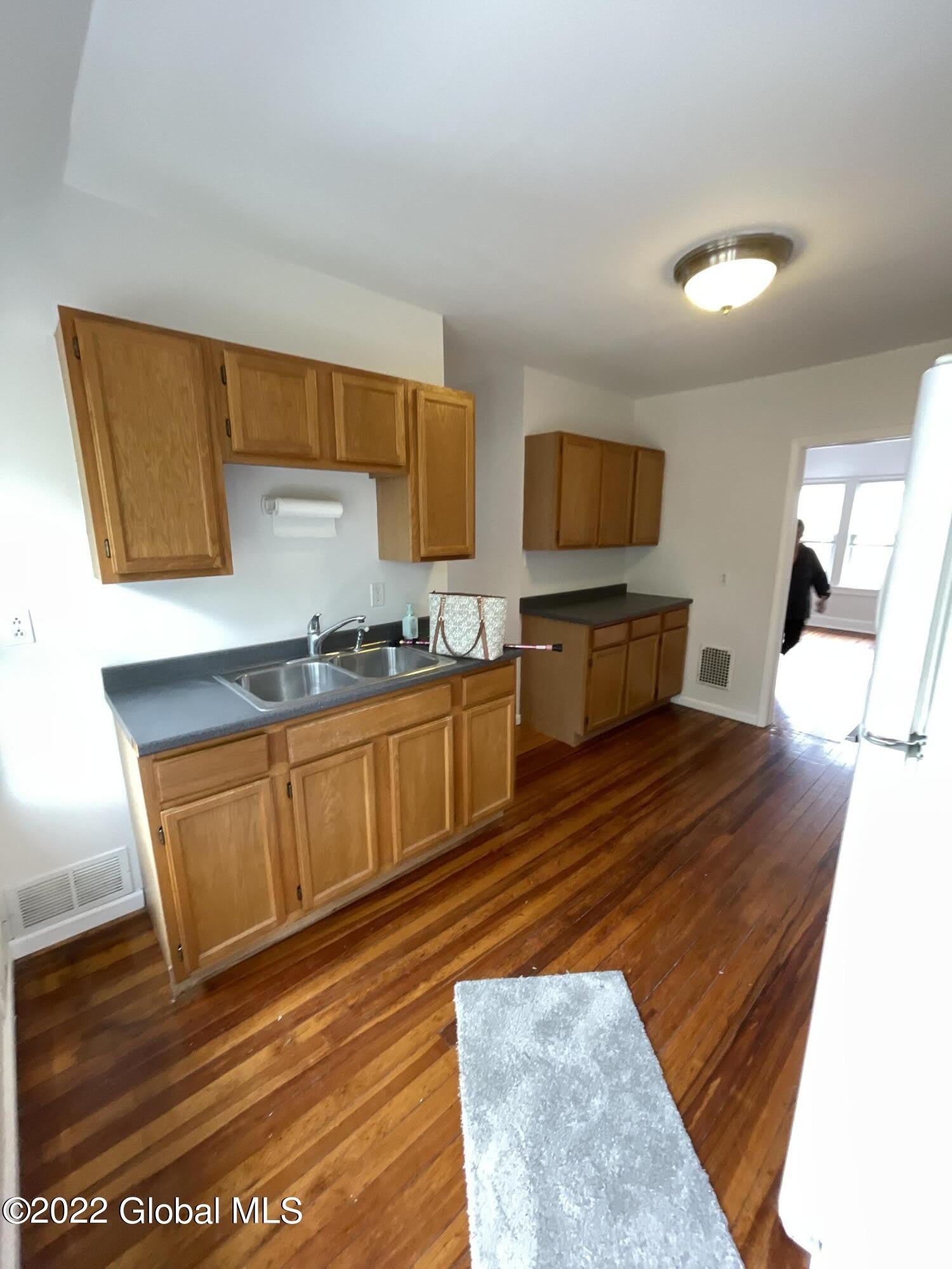 3464 Rosendale Road – photo 3