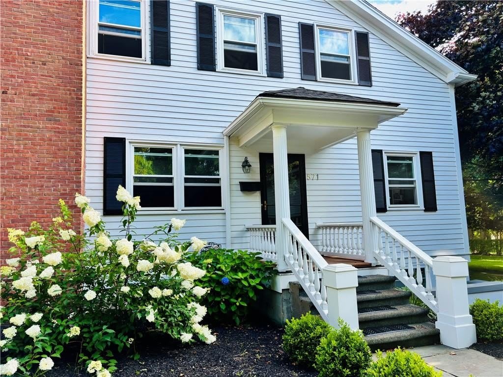 571 Bellevue Avenue – photo 2