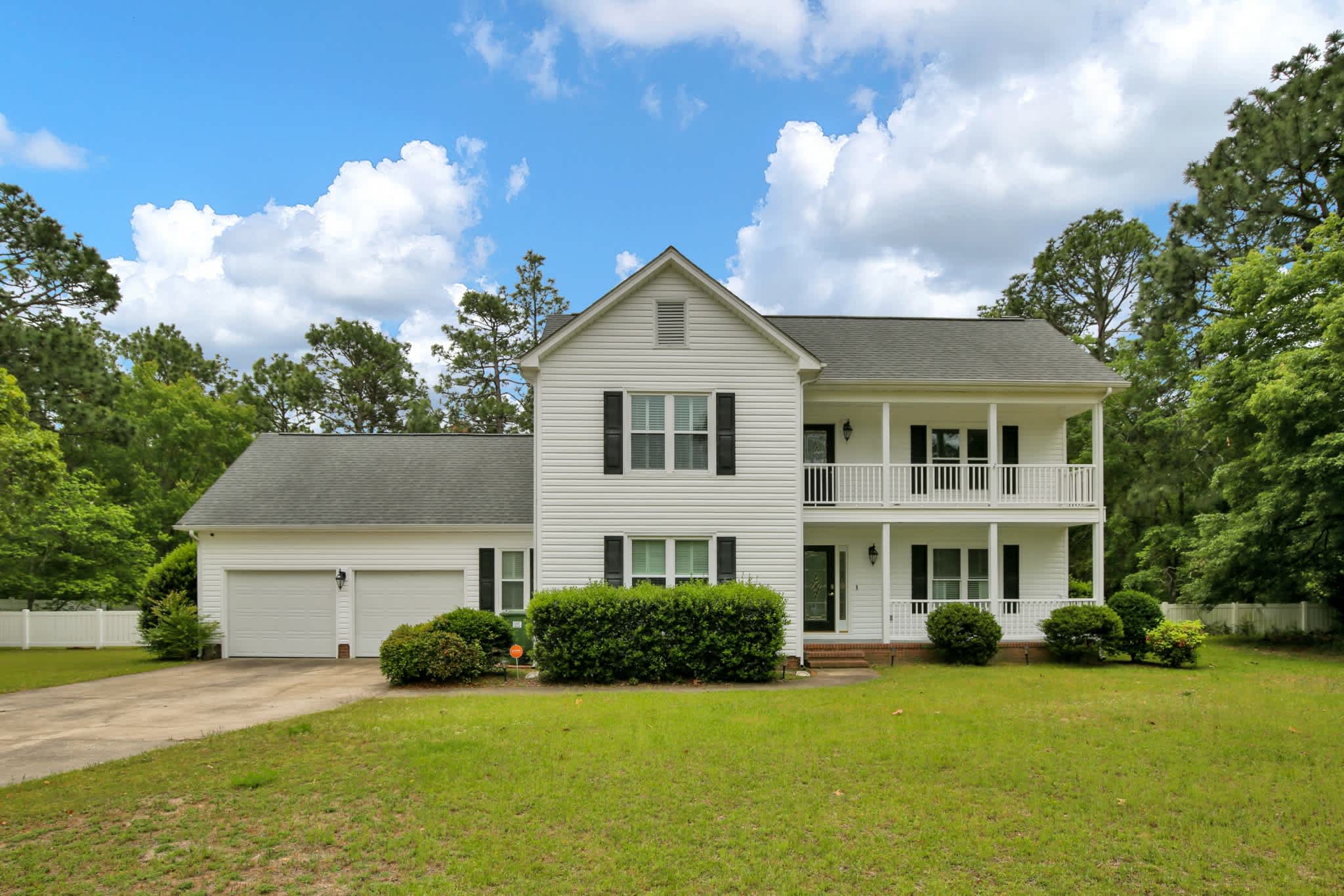 853 Foxcroft Drive – photo 1