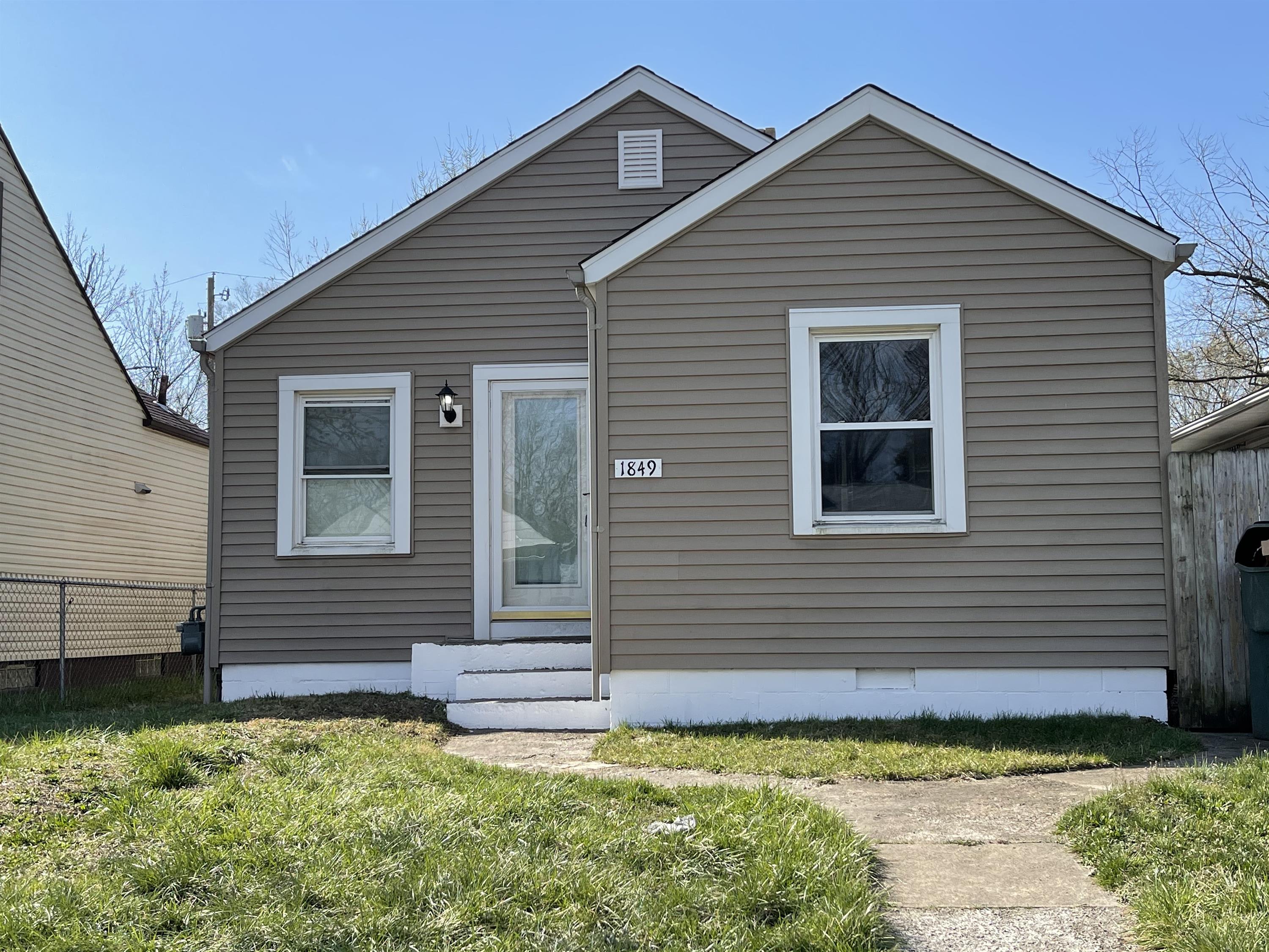 1849 Robert St – photo 1