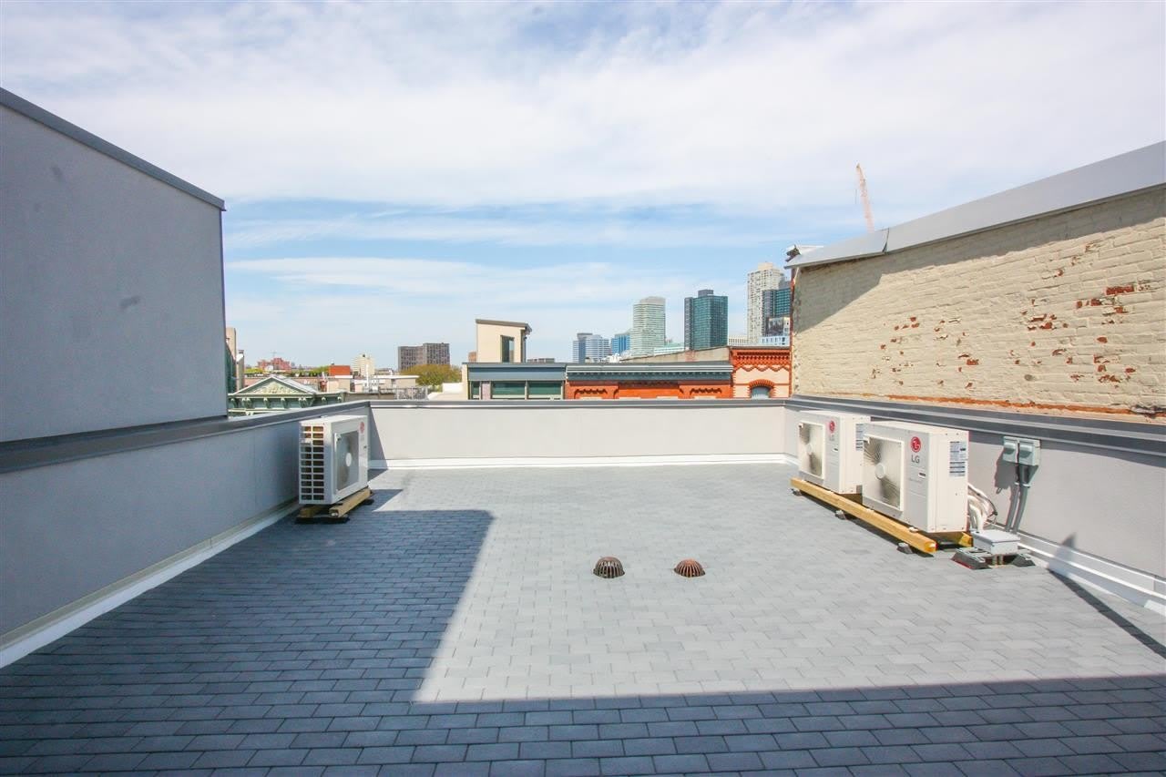 141 NEWARK AVE – photo 3