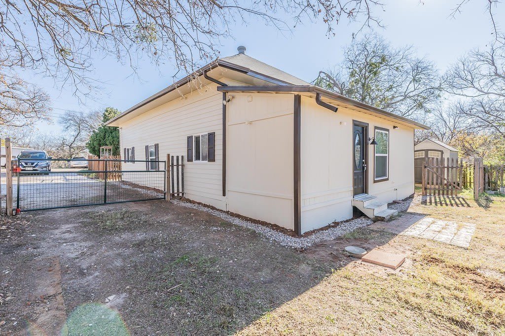 505 N Lamar Street – photo 4