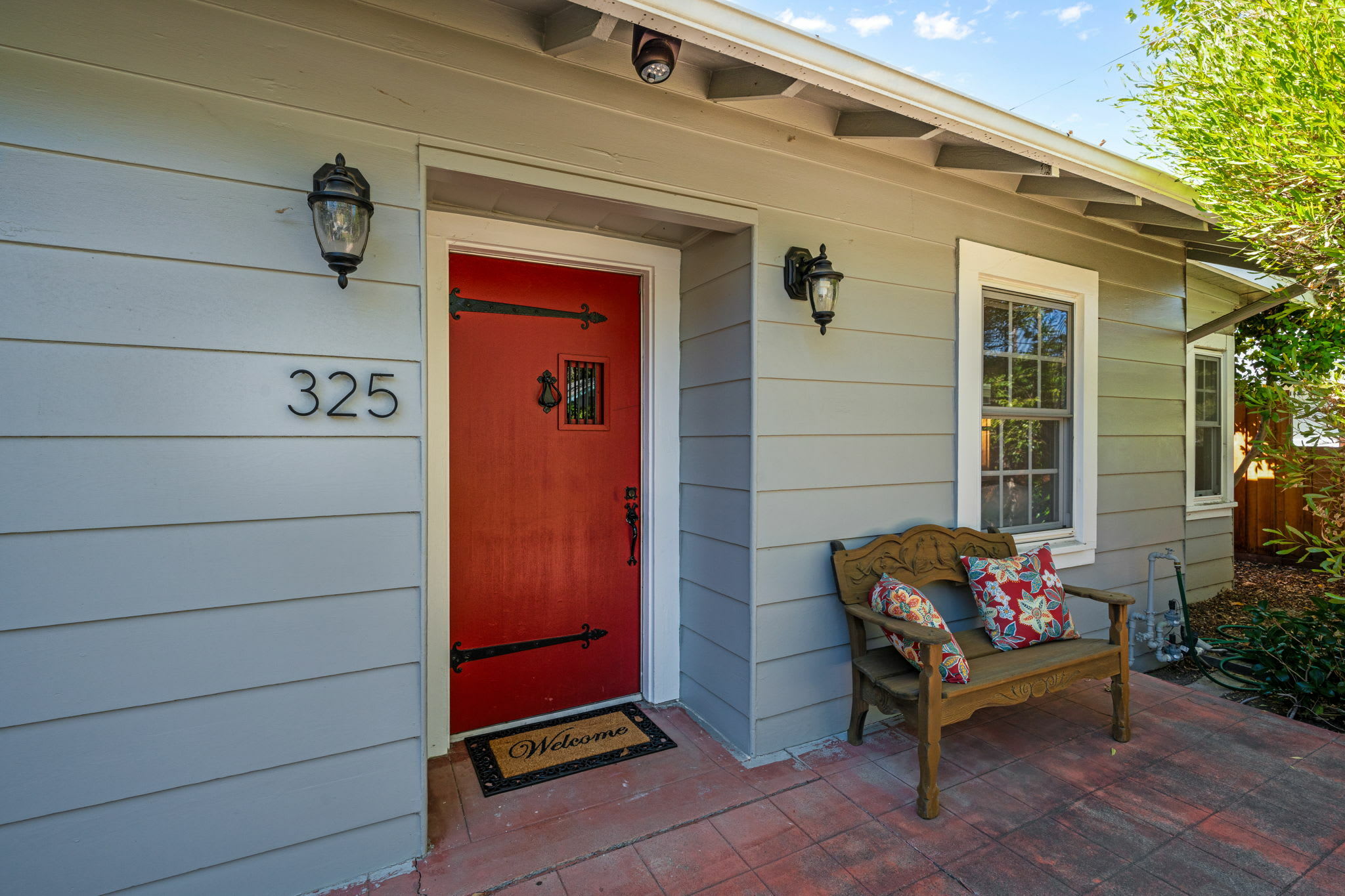 325 1st Street – photo 2