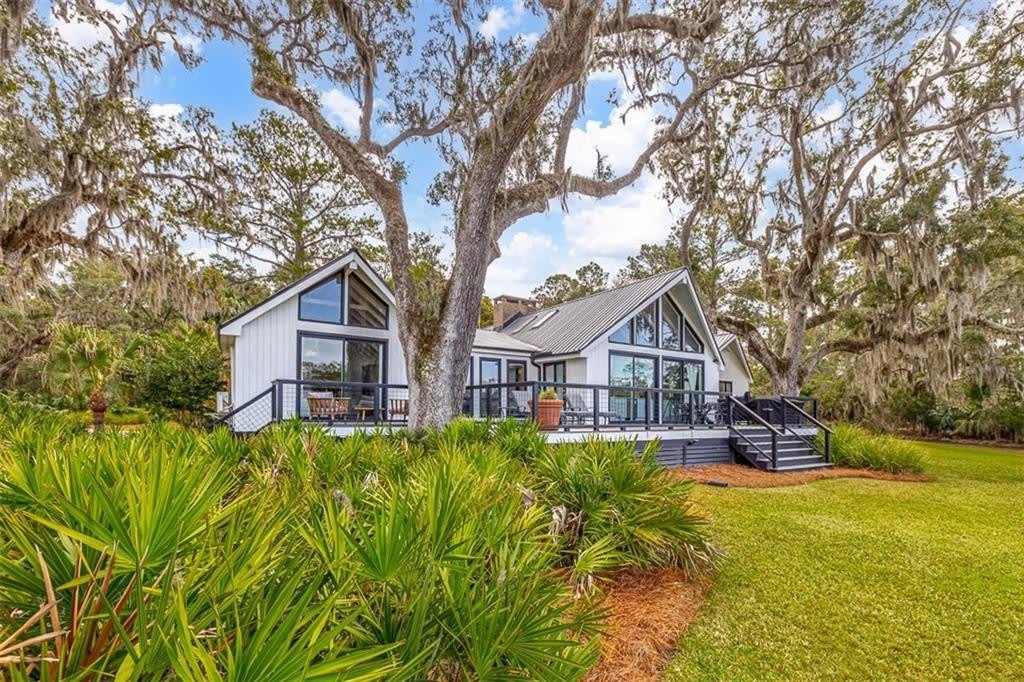 6201 Frederica Road – photo 2