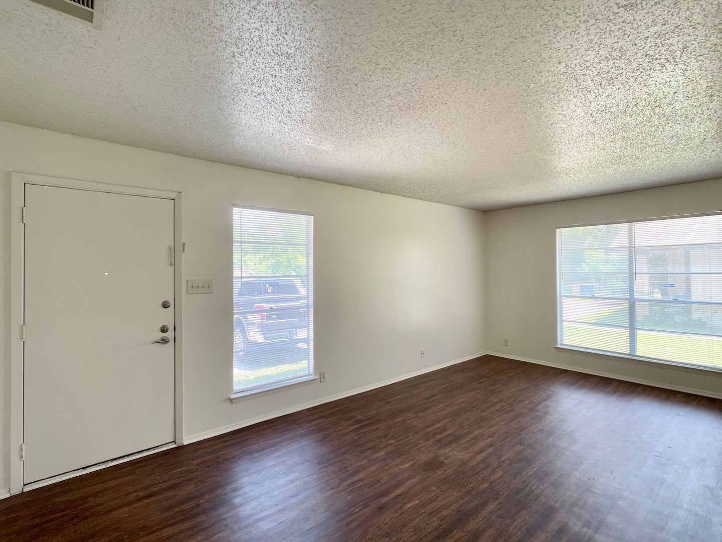 Upgraded 2 1 In South Austin – photo 4