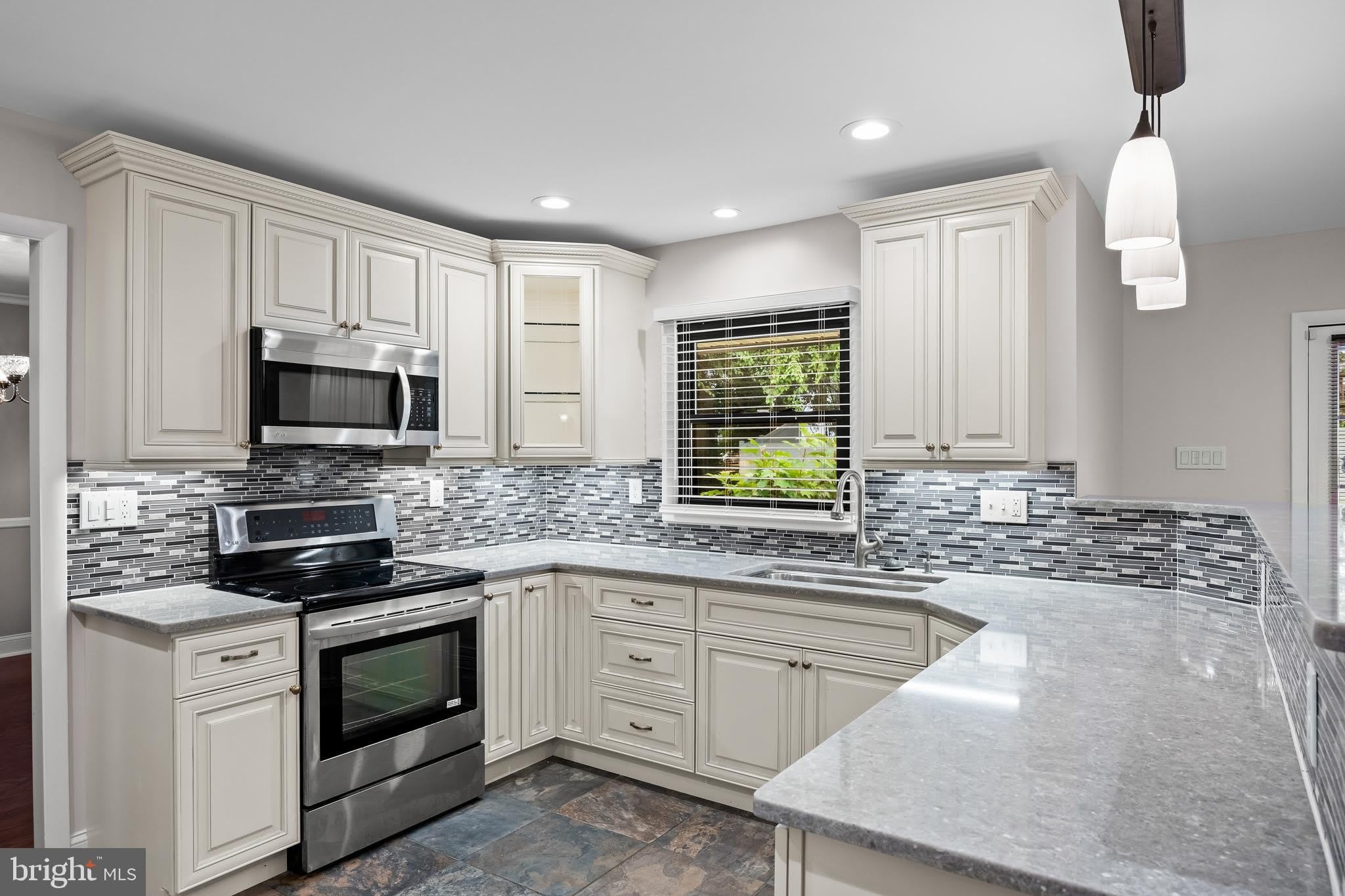10 TRAYNOR Lane – photo 4