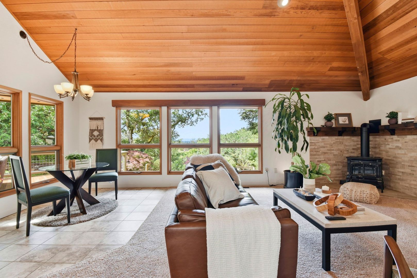 Sophisticated Living in Bennet Valley Fairway View Estates – photo 4