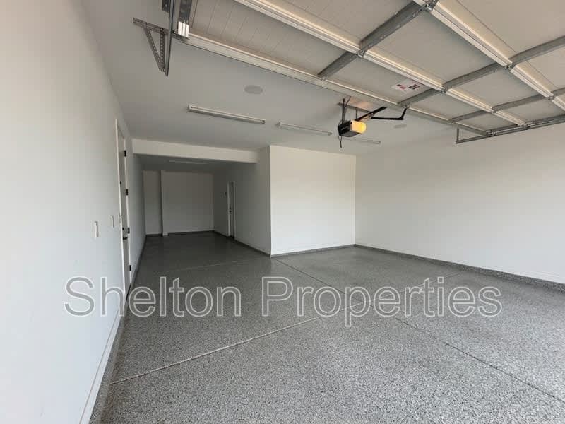 5217 N 79th Dr – photo 4