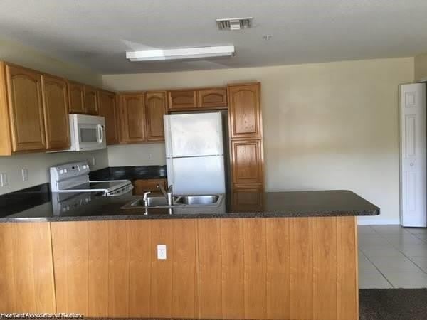 165 W Amusing Way – photo 2
