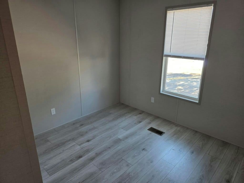 1704 MLK Jr Blvd – photo 5