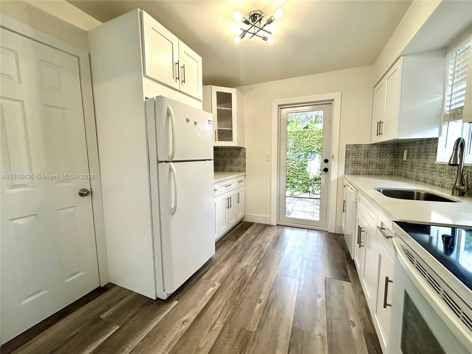 171 Northeast 42nd Street – photo 3