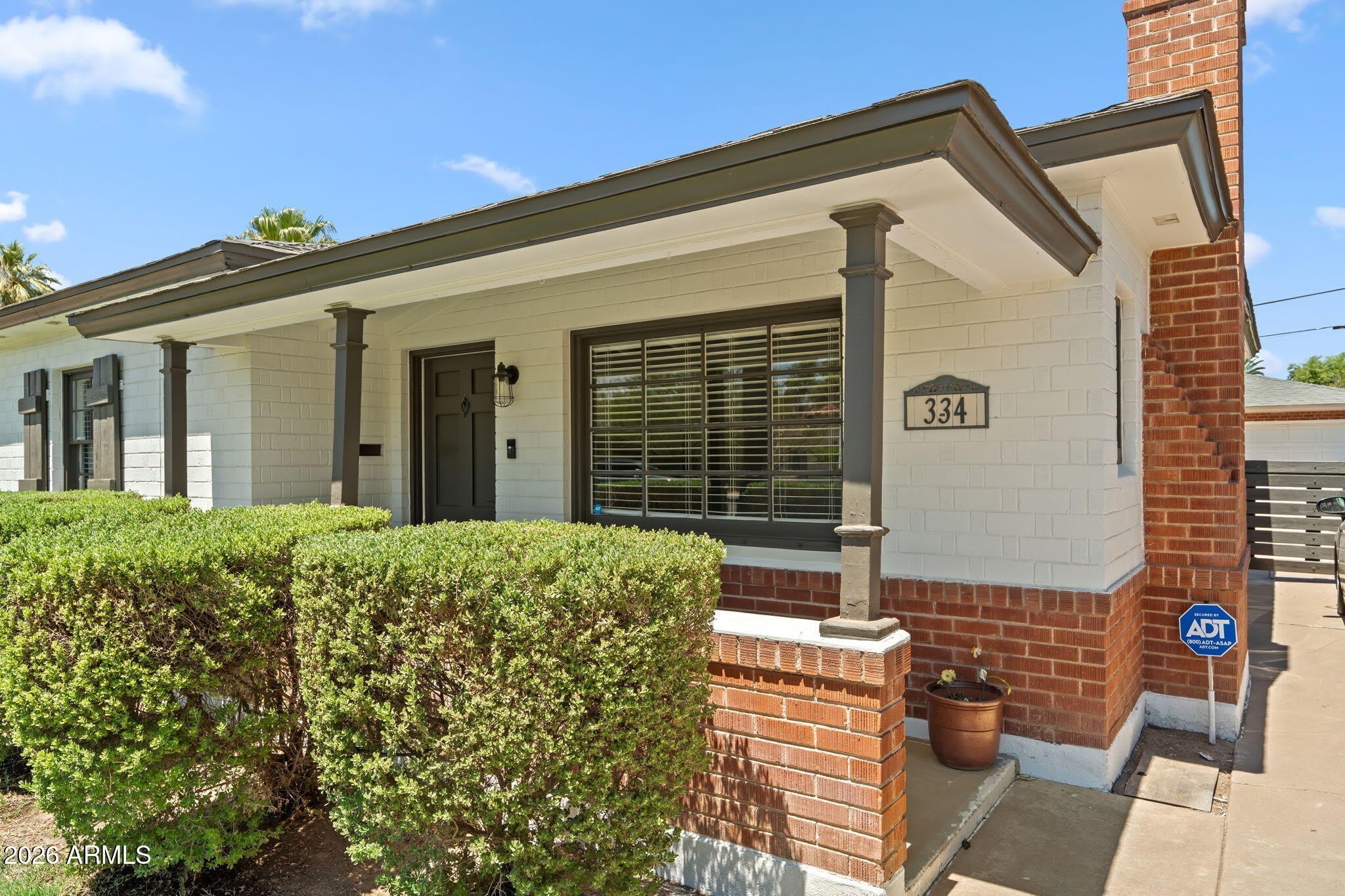 334 W Lewis Avenue – photo 2