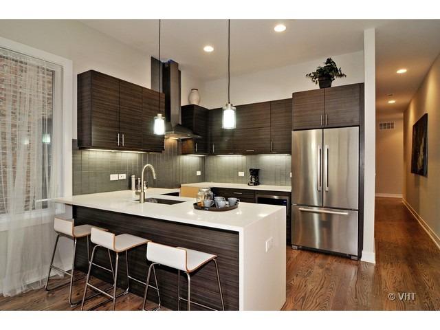 1425 N. Leavitt St – photo 2