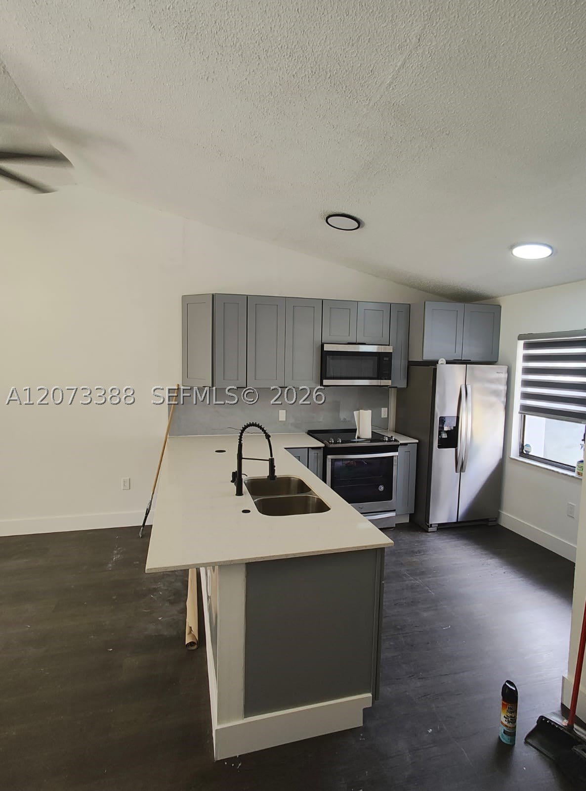 9952 Burl Way – photo 2