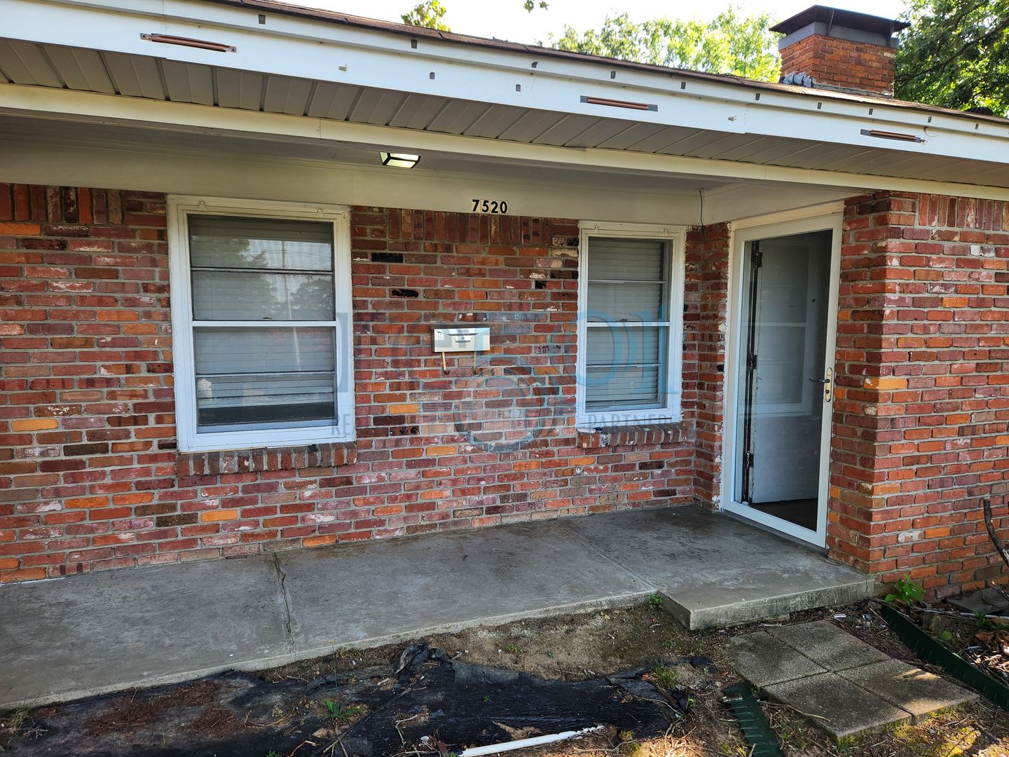 Compeltely Remodeled 3 Bedroom 3 Bathroom – photo 3