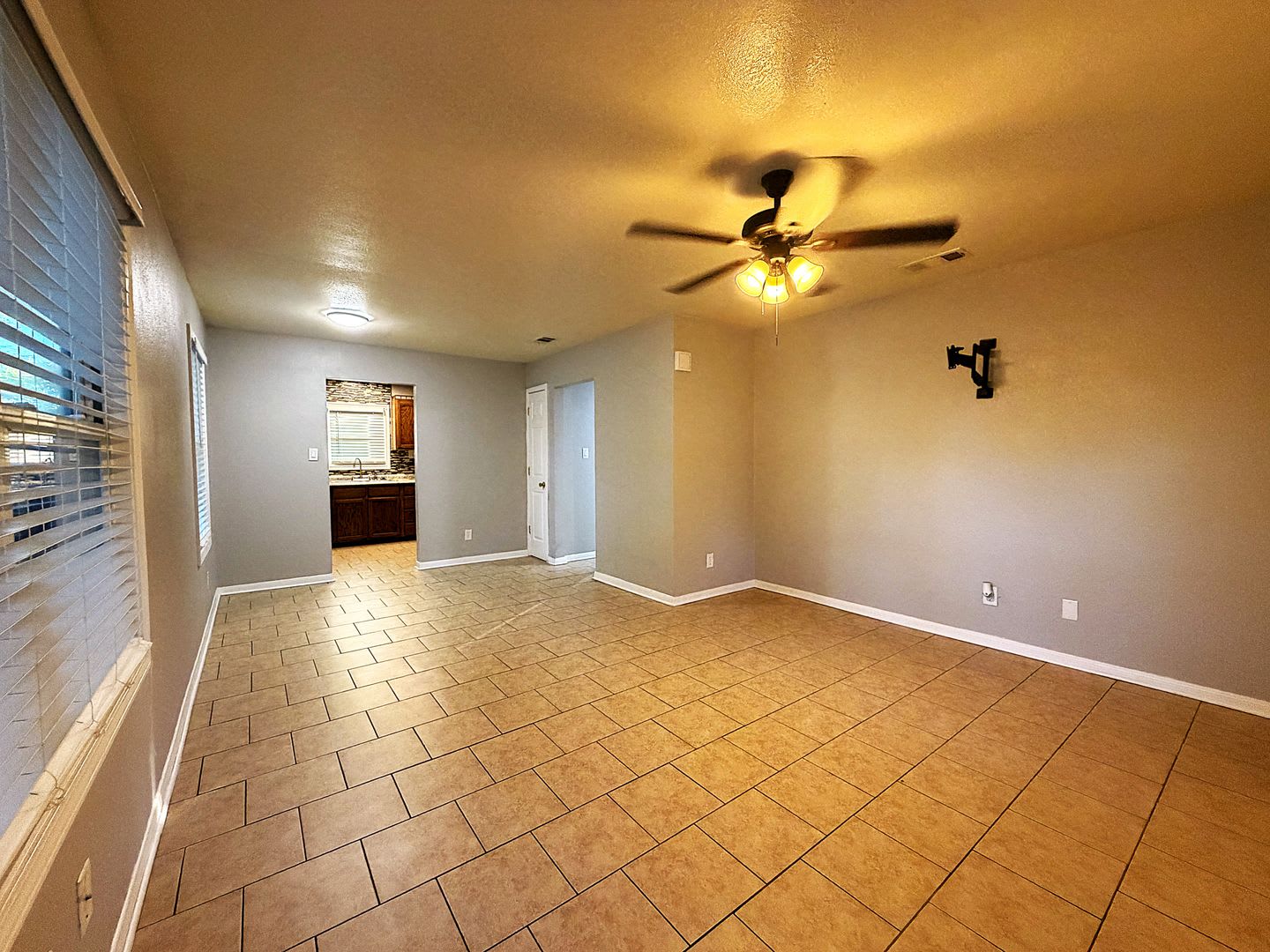 Available NOW!!!! Wonderful 2 bedroom, 1 bath home with a fenced yard and storage building. – photo 2