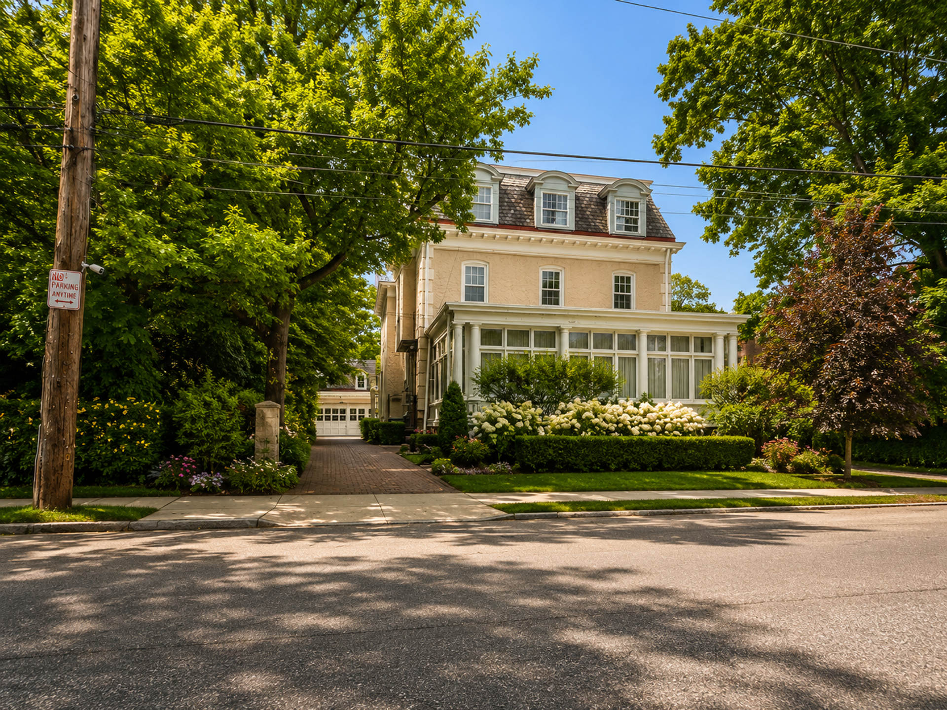 186 W Queen Lane – photo 3
