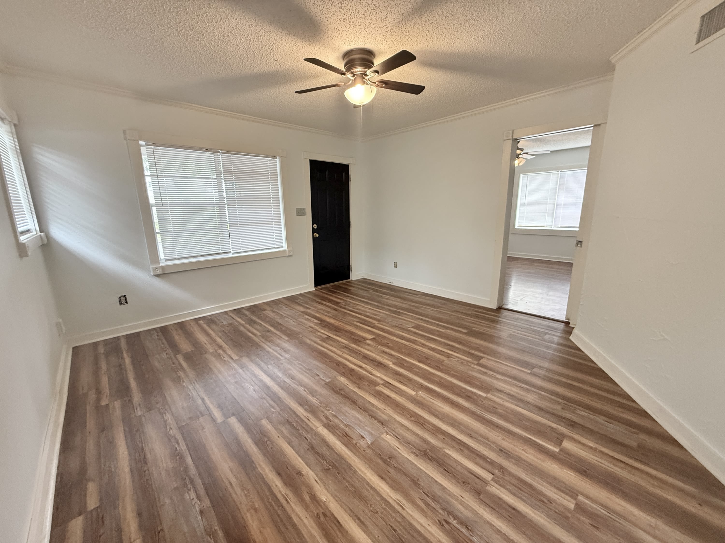 300 Richard Street – photo 3