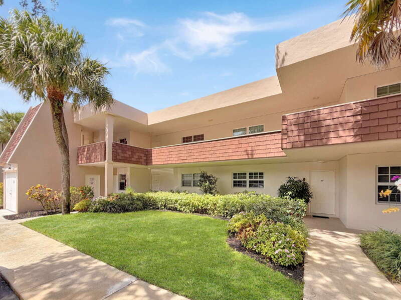 3641 Oaks Clubhouse Drive – photo 1