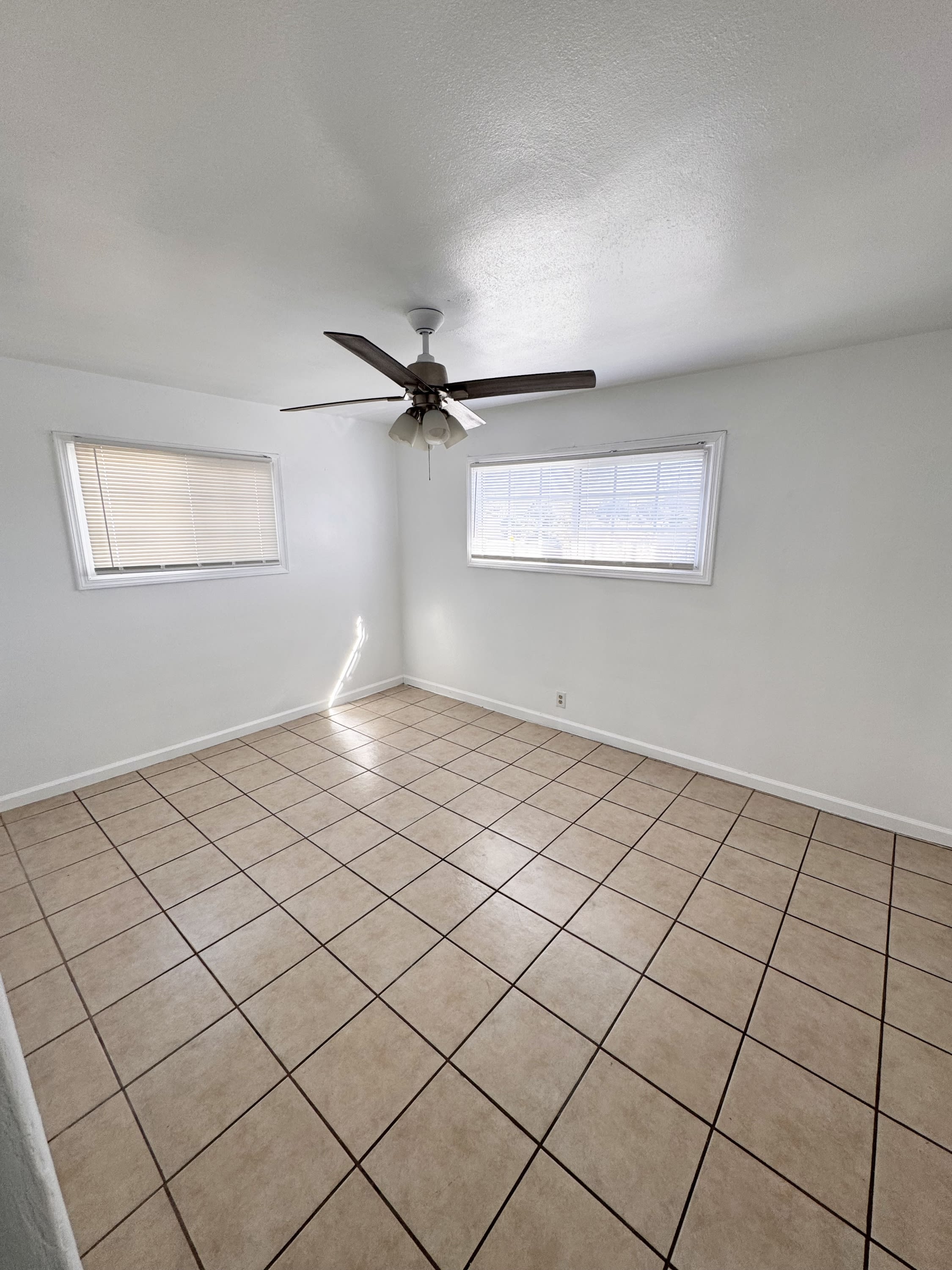 6323 Flora AveUnit D – photo 5