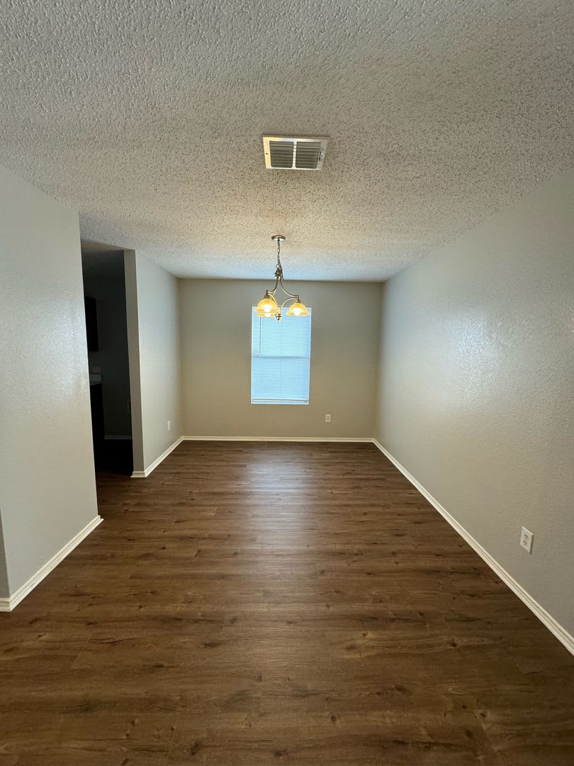 SpacIous Terrell Home! Move in ready – photo 2