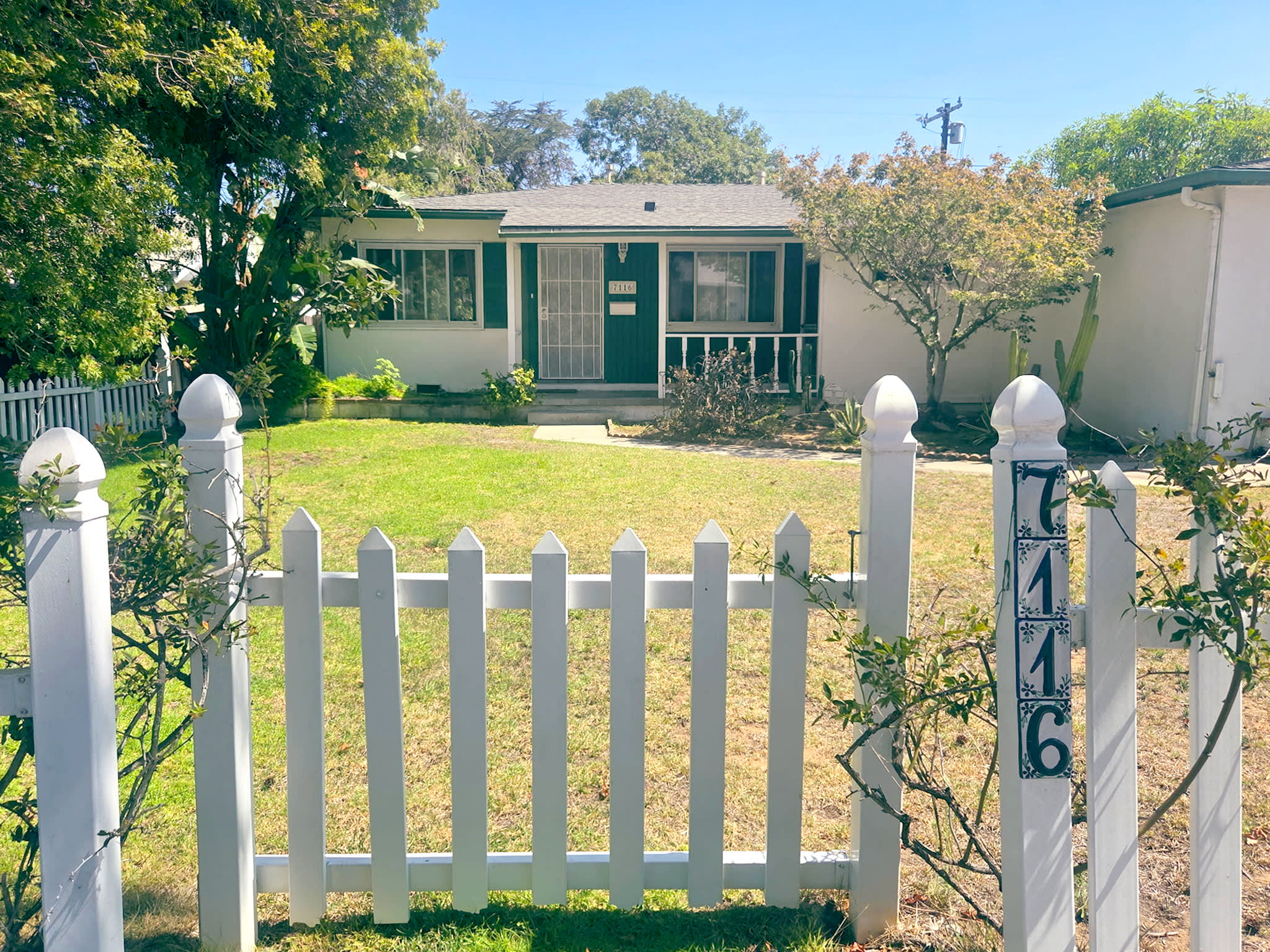 7116 West 91st Street – photo 2