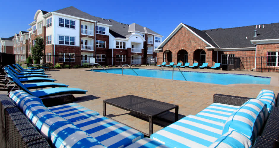 Country Club Village – photo 4