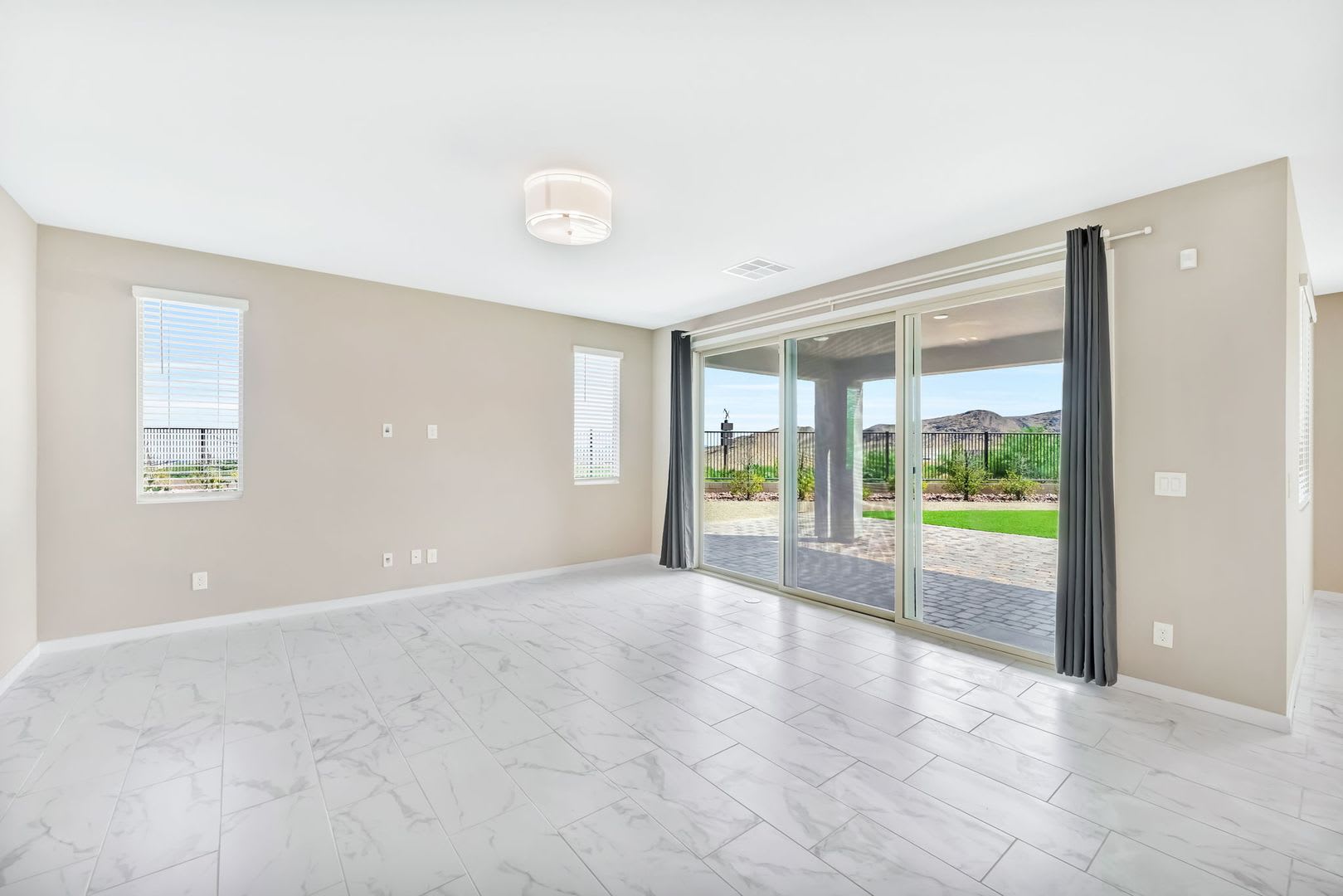 Modern Luxury on an Expansive Homesite in Summerlin West! – photo 3