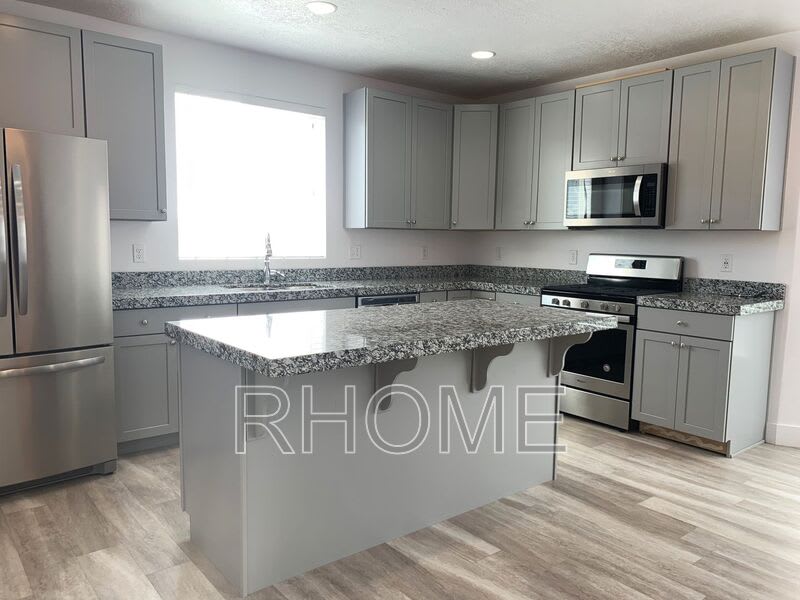 1824 W. Torlundy Drive – photo 4